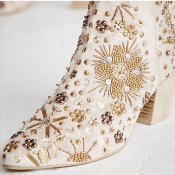 RARE Free People Night Out Ankle Bootie in Champagne - Picture 10 of 10